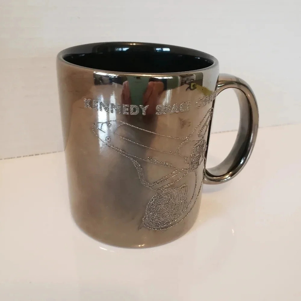 1987 Nasa Kennedy Space Center Skylabs Metalic Ceramic Coffee Mug .